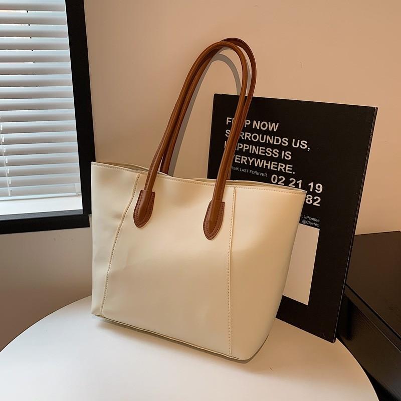 Fashionable Women's Pu Shoulder Tote Bag Spacious Commuter Bag With Zipper Closure