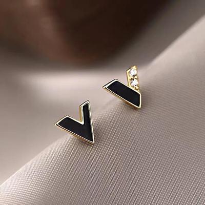 V-Shaped Geometric Stud Earrings for Women - Simple, Cool, Stylish, Versatile Needle Earrings