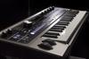 KORG microKORG 2 Analoge Tasten Synthesizer Modeling/Vocoder/Kompakt/Farbdisplay/Batteriebetrieben/37 MK-2