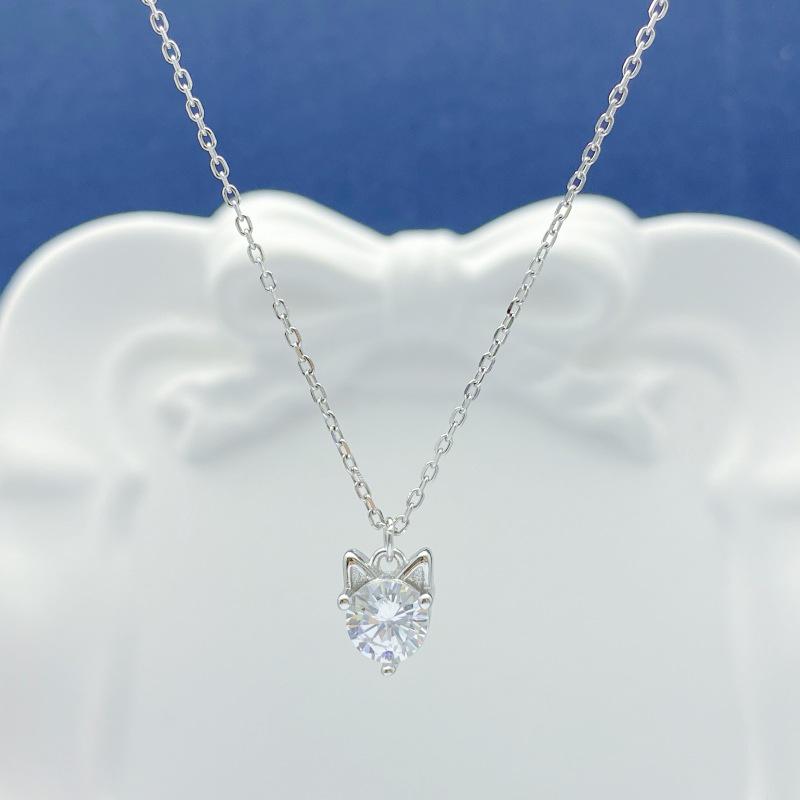 Sterling Silver Cat Ear Necklace with Zircon: A Delicate and Charming Korean Light Luxury Design 925 Silver