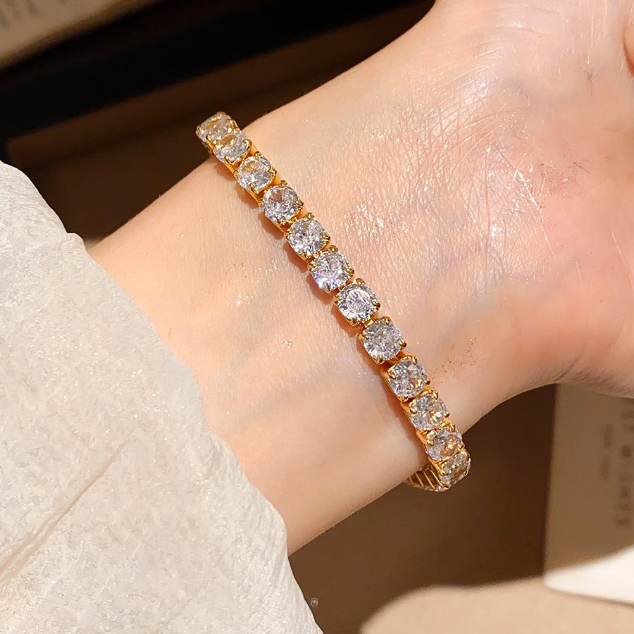 18k Gold-Plated Crystal Zircon Square Buckle Bracelet - Elegant Wrist Jewelry