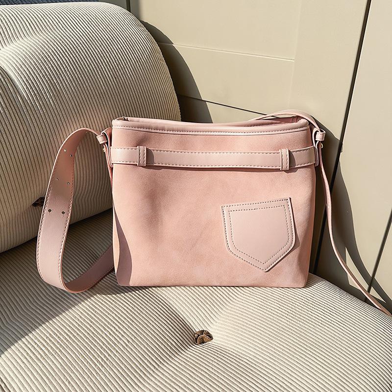 Retro simple small satchel women s bag 2025 new simple small square bag versatile shoulder messenger bag