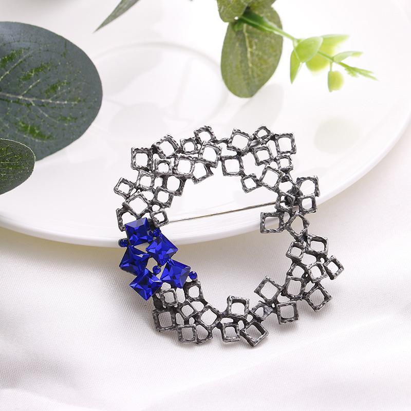 Hot Brooch Premium Light Luxury Clothing Accessories Pearl Brooch Pin Jewelry Camellia Brooch