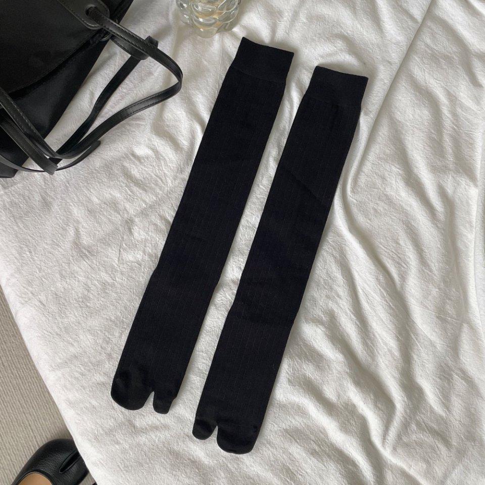 

Женские весенне-осенние гольфы до икры с вертикальными полосками, визуально стройнящие, балетные, ветрозащитные, с двумя пальцами 1 pair