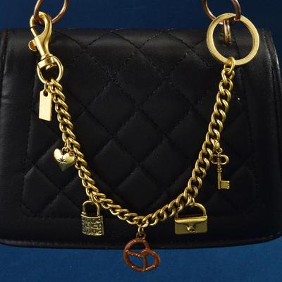 Versatile Biscuit Heart Keychain Bag Charm Pendant For Women Trendy Messenger Bag Hanging Chain Bag Decoration Accessories Gifts