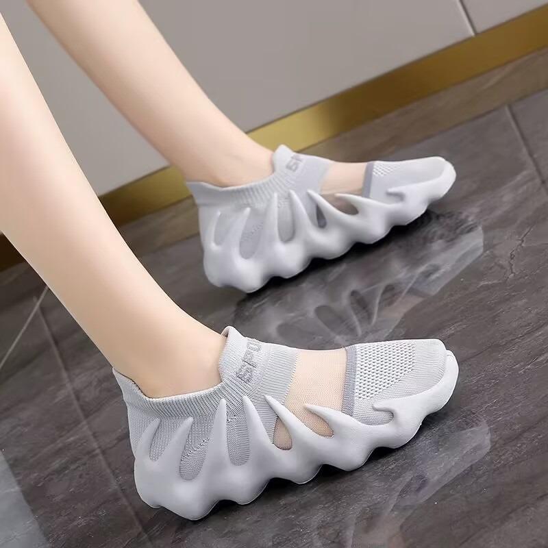 Ins mesh ademende octopus sokken schoenen dames zomer nieuw Koreaanse versie vliegend geweven Xiaolongbao hardloop casual schoenen