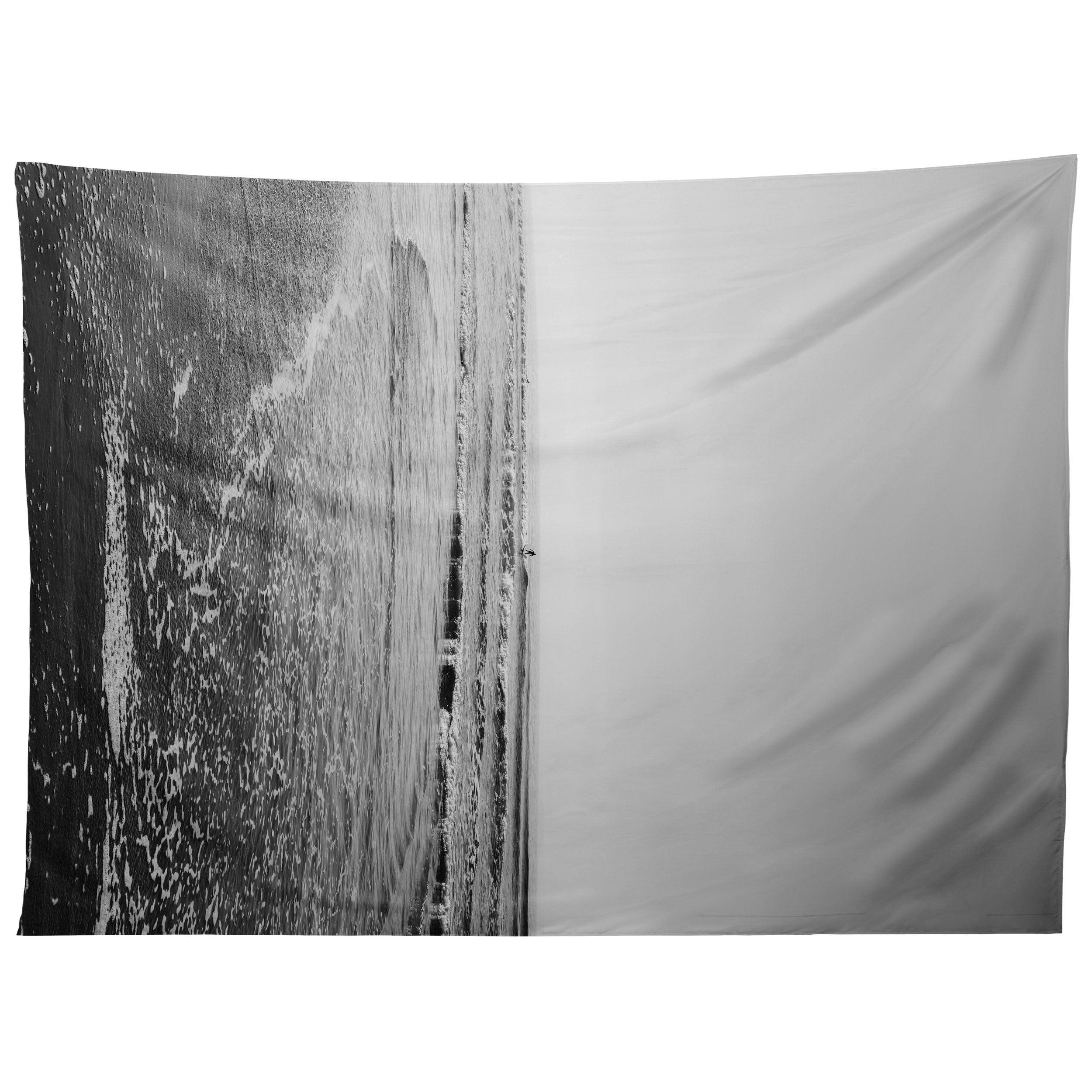 SURFING MONOCHROME tapestry 75x100
