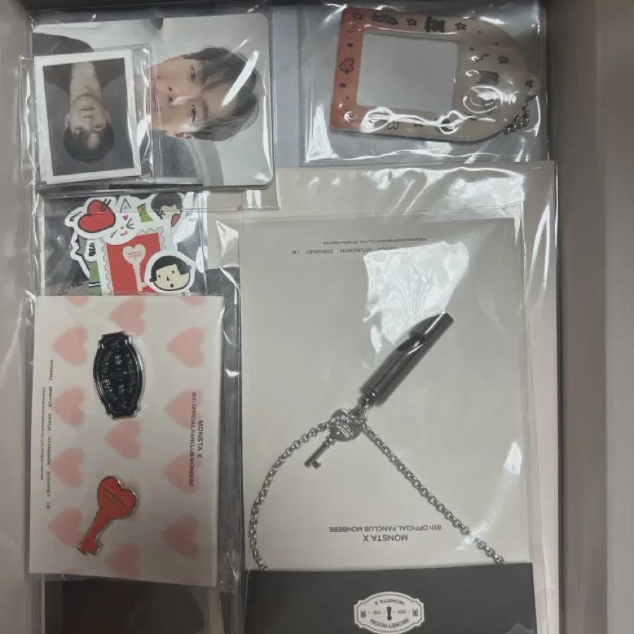 Monsta X 8th Monbeve Kit