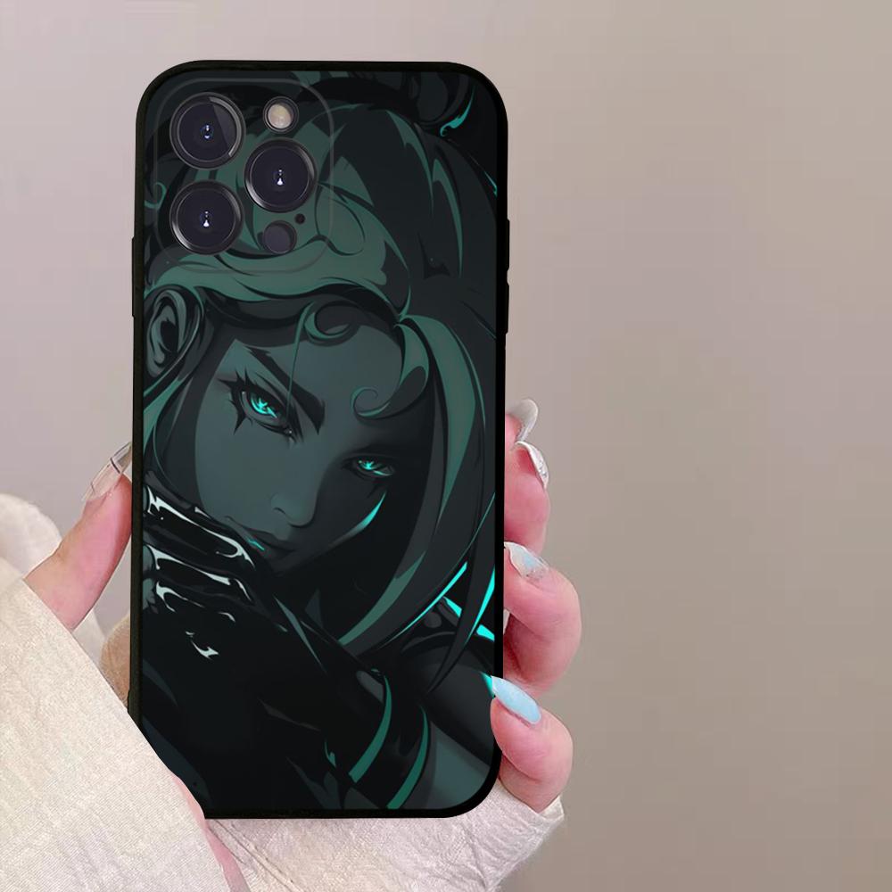 Valorant Game Character Art Phone Case for iPhone 15 8 7 6 6S Plus X SE 2020 XR XS 14 11 12 13 Mini Pro Max Mobile Case