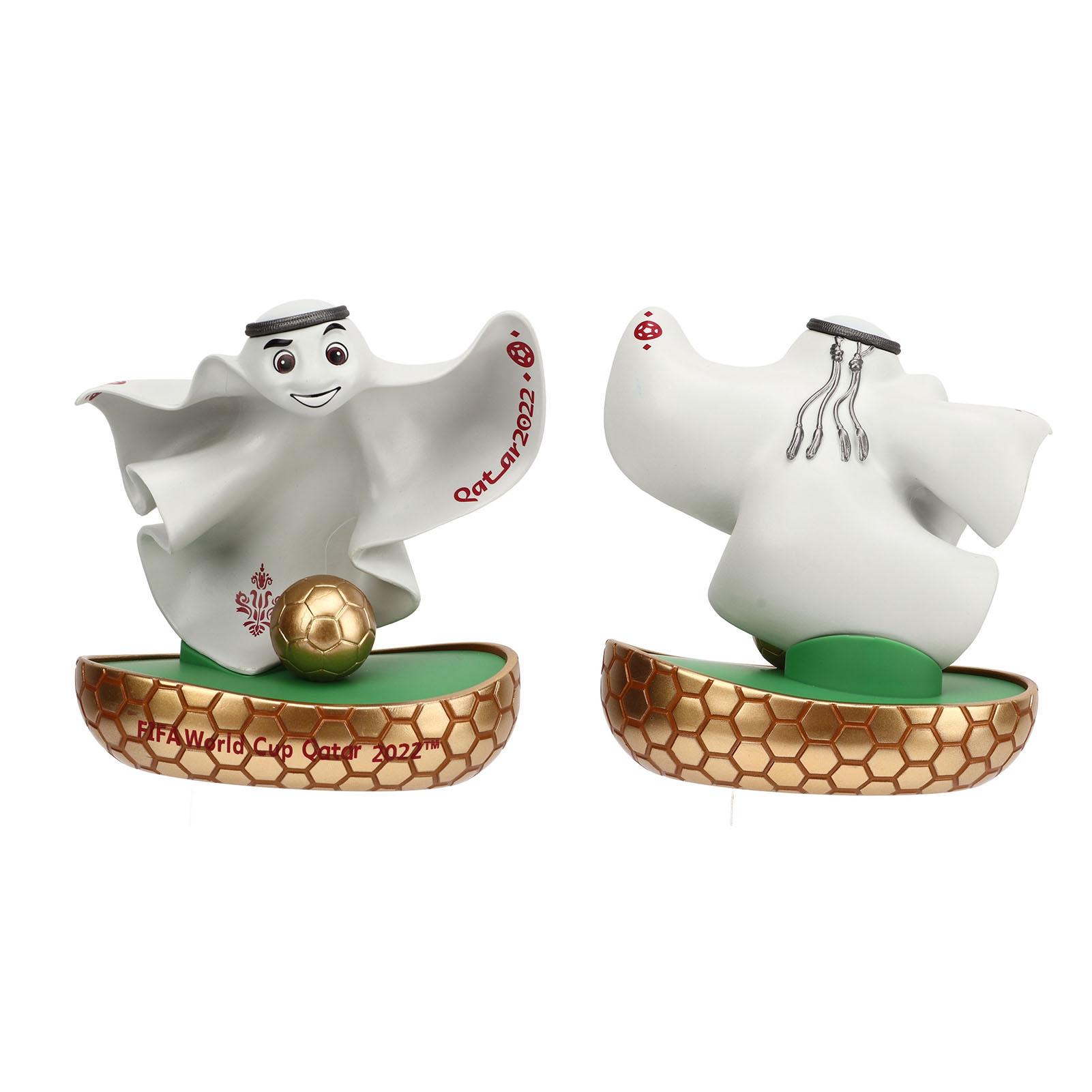 

9cm 2022 World Cup 3D La eeb Mascot Desktop Ornaments Decorations with Gold Soccer And Court