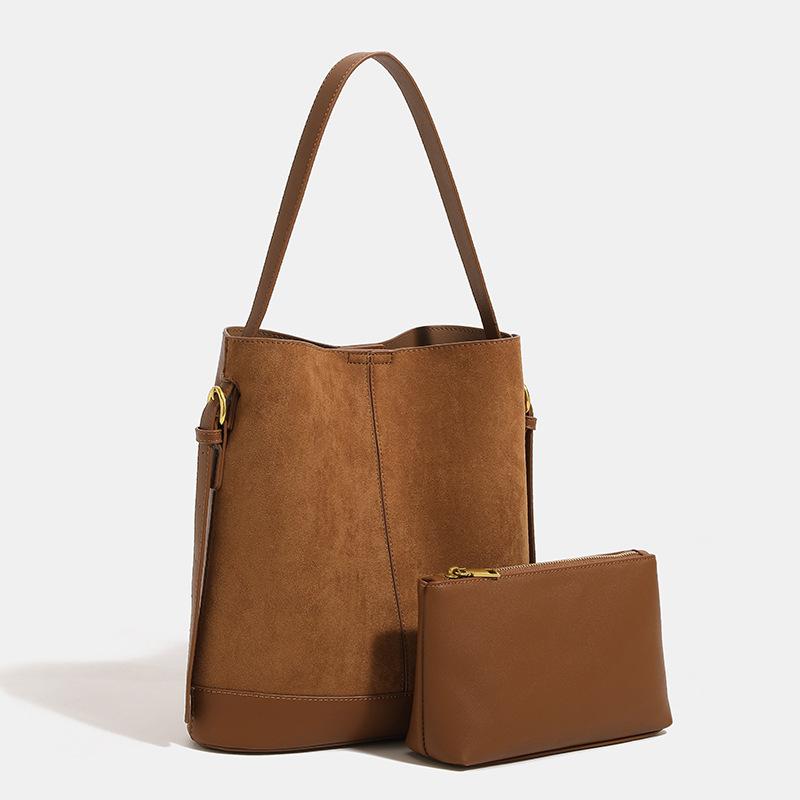 Maillard suede bucket bag 2024 autumn and winter new niche design shoulder bag large capacity commuter bag for women