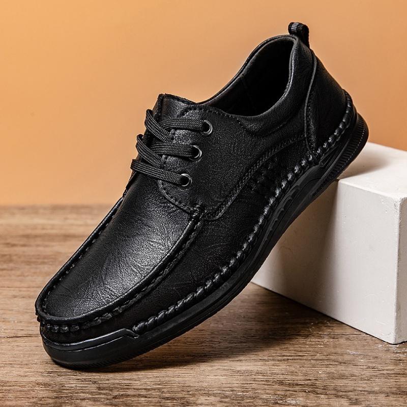 2026 Hot Sale New Handmade Leather Men Shoes Designer Loafers Men Frenum Comfortable Driving Shoes Outdoor Walking Men Flats