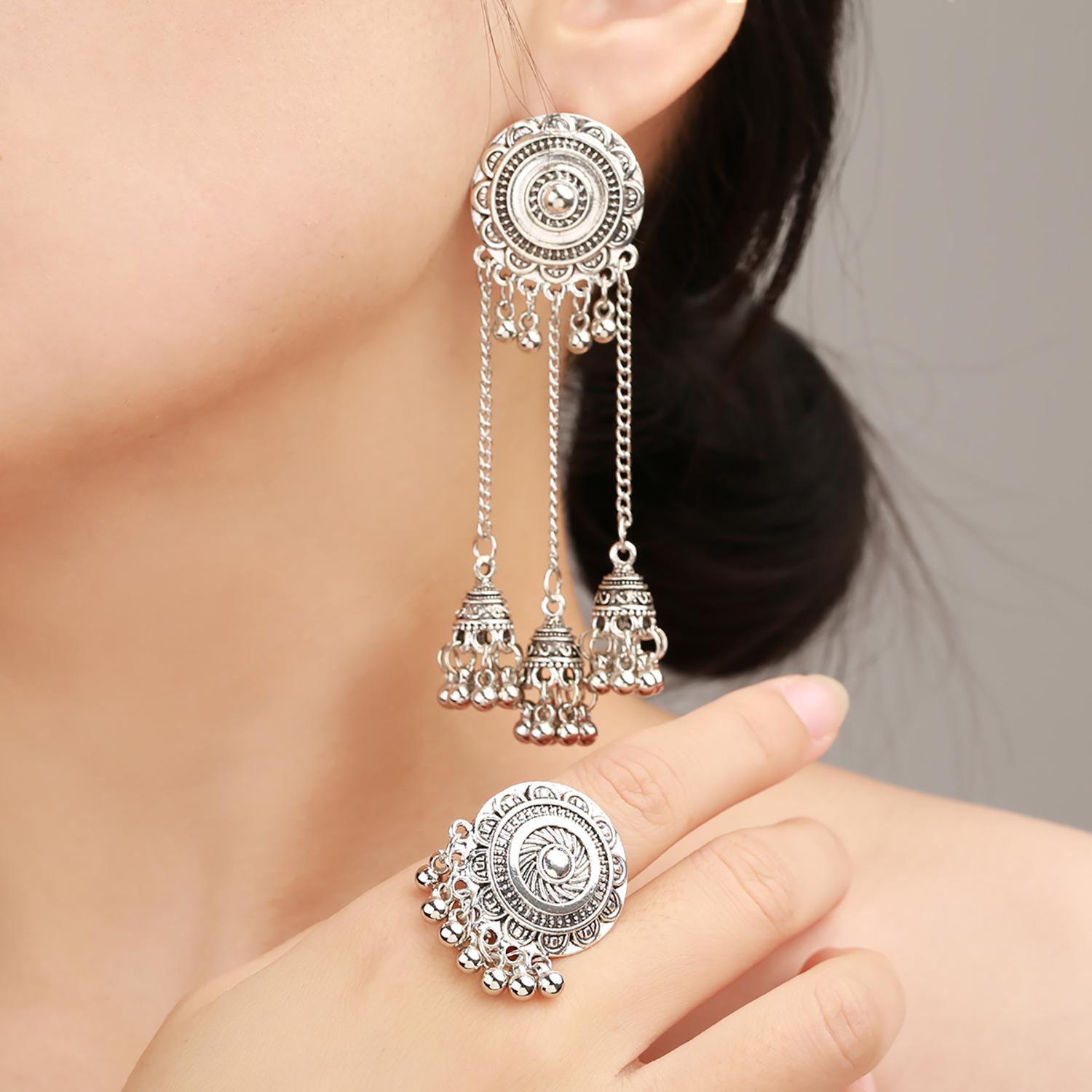 Best Selling New Korean Style Design Bohemian Luxury Wind Chime Pendant Alloy Earrings Niche Classic Design Stud Jewelry 9*3.5cm серебряный