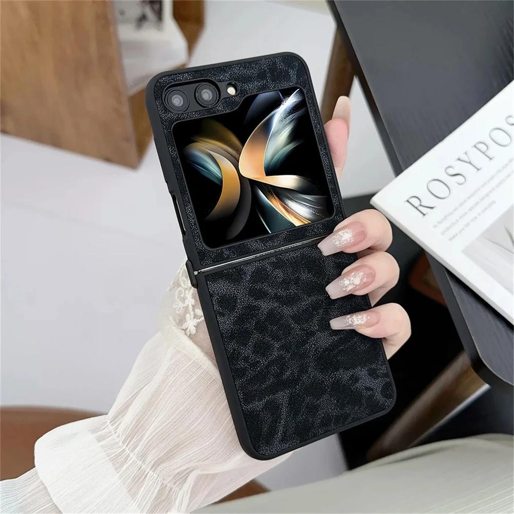 Fashion Leopard Print Phone Case for Samsung Galaxy Z Flip 6 Z Flip 5 Z Flip 4 Z Flip 3 Ultra Thin Leather Shockproof Case