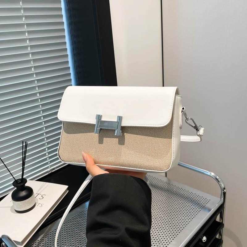 Beautiful Personality Fashion Spring New Retro Armpit Bag Small Square Bag Commuter Shoulder Messenger Bag Women