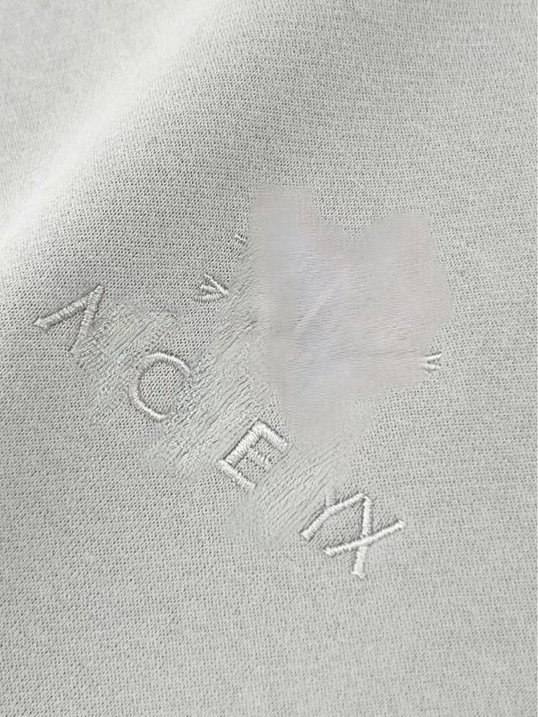 25 New Bird House Autumn/Winter Hoodie: Men's Round Neck Casual Loose Long Sleeve Top with Plus Velvet