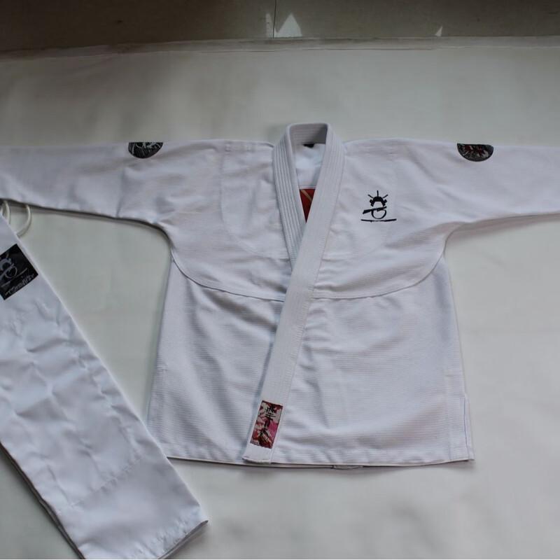 

Brazilian Jiu-Jitsu Gi