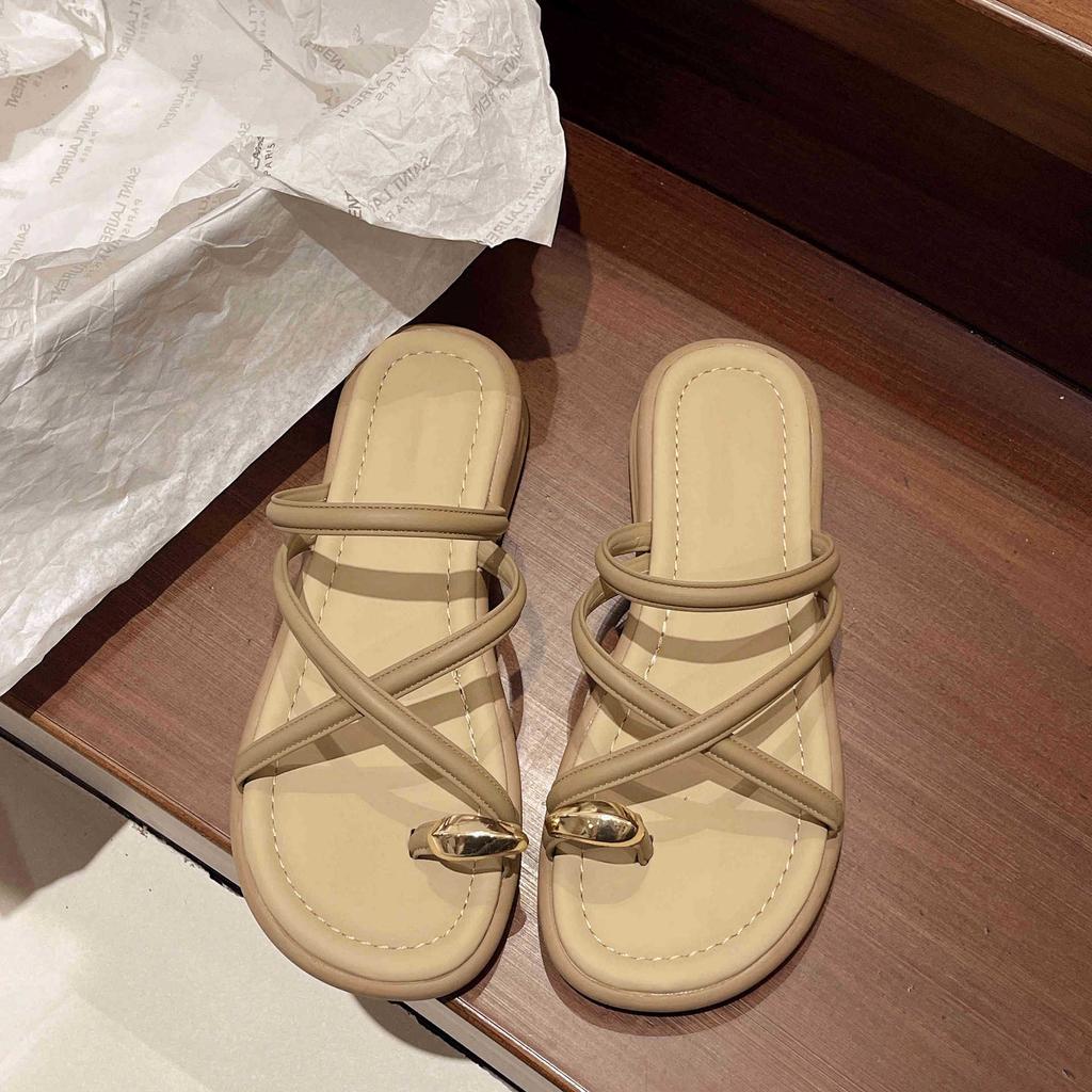 French flat-bottomed set of toe cool slippers women's shoes summer wear new summer soft-soled popular half-drag sandals