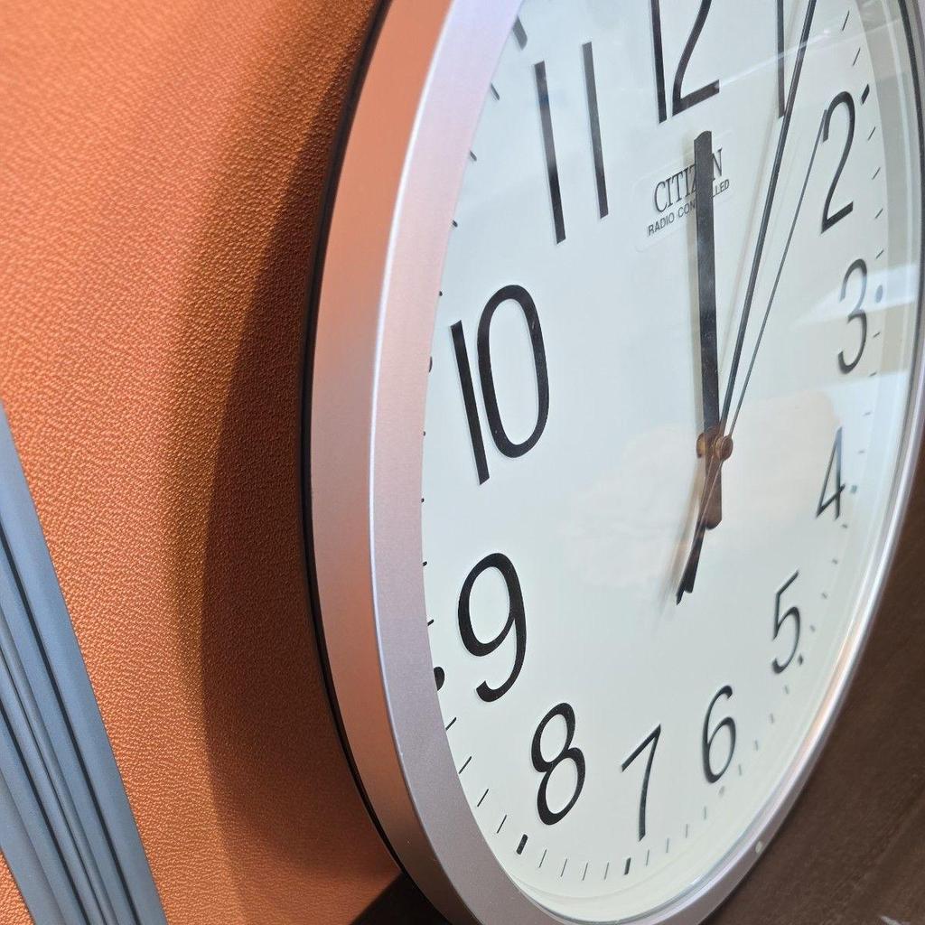 Used CITIZEN Radio Controlled Wall Clock Simple