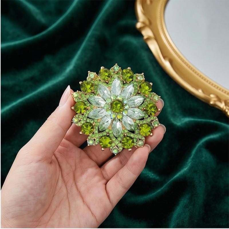 Sparkly Green Rhinestone Sunflower Brooch Luxury Flower Lapel Pin for Women Bridal Wedding Dinner Party Accessory