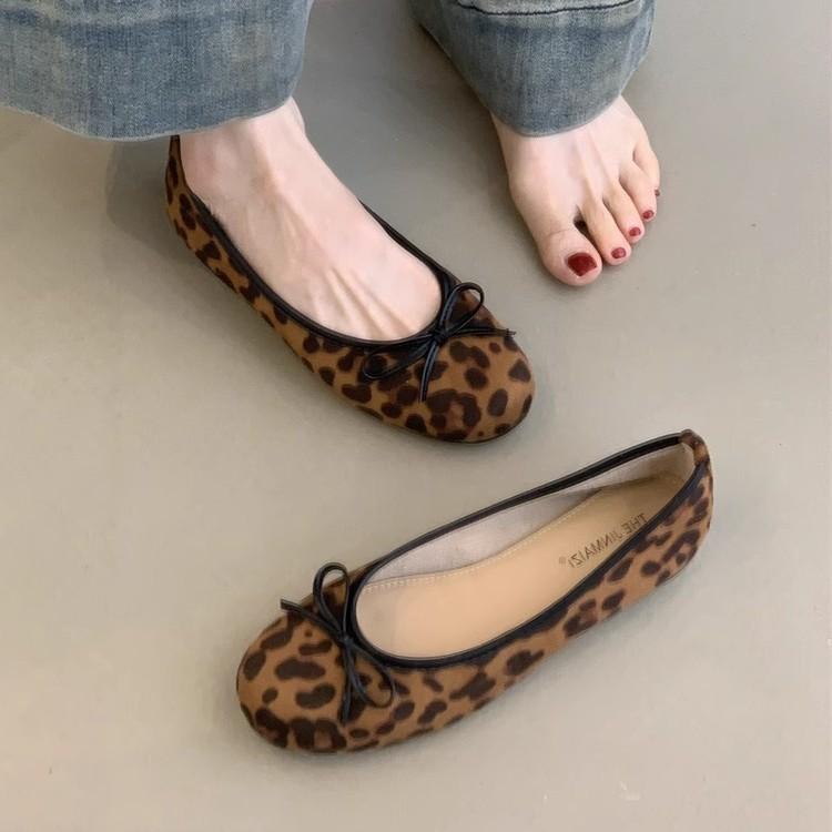 Gentle Fairy Ballet Single Shoes 2025 French Retro Elegant Suede Bow Round Head Light Mouth Soft Sole Evening Shoes