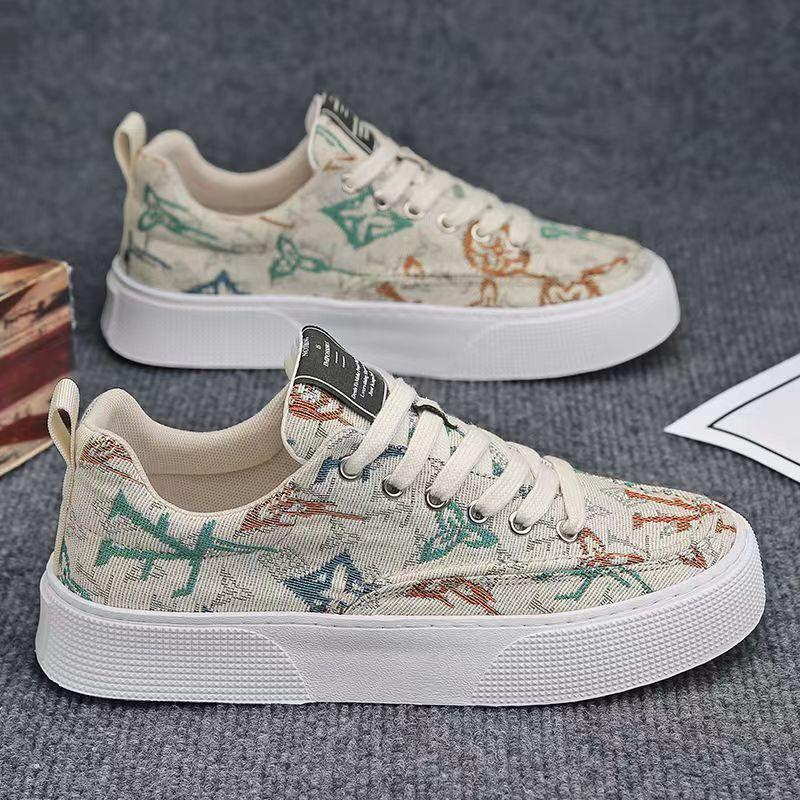 

Men s shoes summer 2025 new breathable canvas shoes Korean version versatile lightweight shoes men s soft sole non-slip low-top board shoes 39