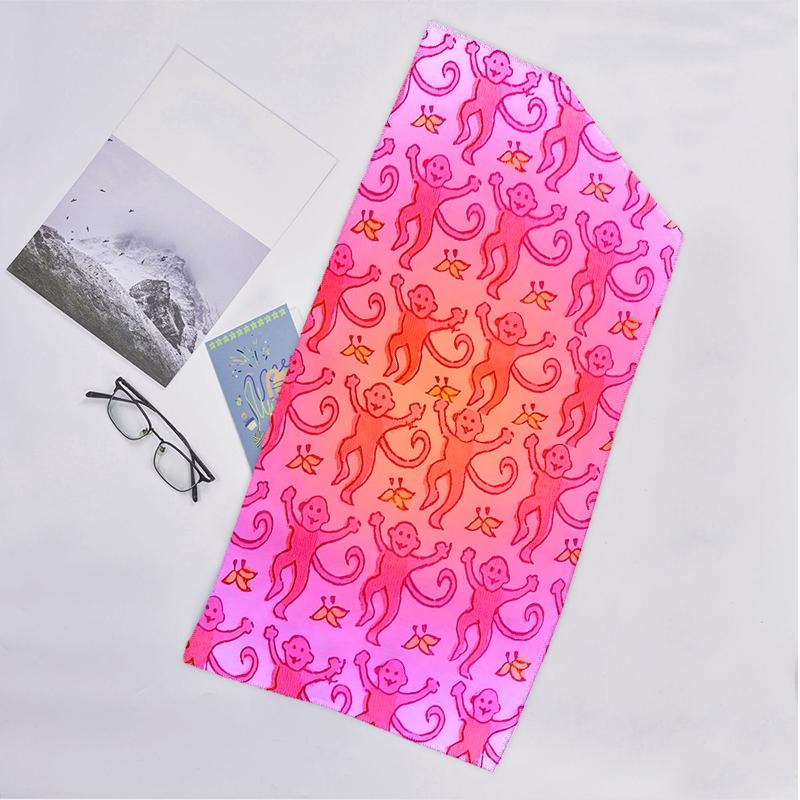 Monkey Fashion Beach Towel: Ideal for Summer Adventures Soft, absorbent and quick drying suitable for swimming and bathing
