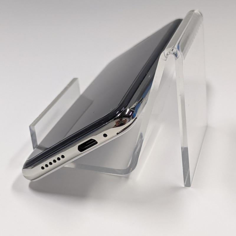 Neues i8 Kartenhandy GSM 2G Tasten-Funktions-Handy 2,0 Zoll MTK GSM 2G Dual-SIM Dual-Standby Single-Core Bluetooth Cartoon Studentenhandy