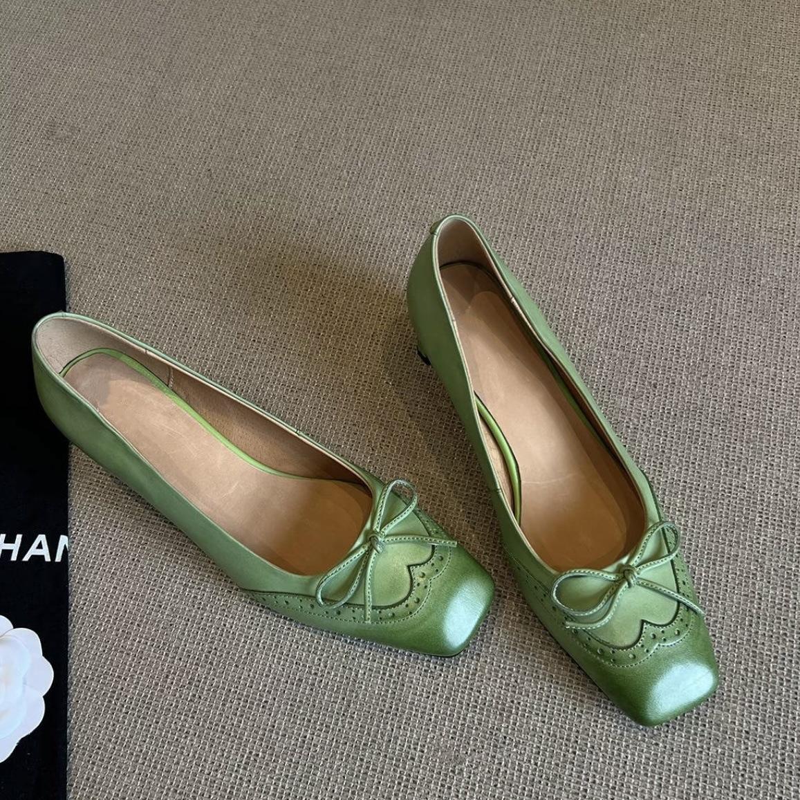 

Sheepskin French single shoes women s square head black work shoes thick heel bow beautiful not tired feet leather high heels 40