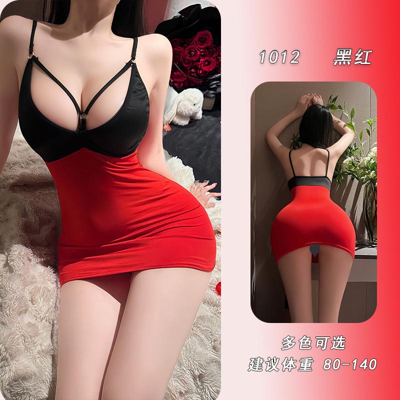 Ye Yu sexy sexy nightdress imperial sister deep V teasing suspender skirt passion pajamas sex fun flirting mom skirt 