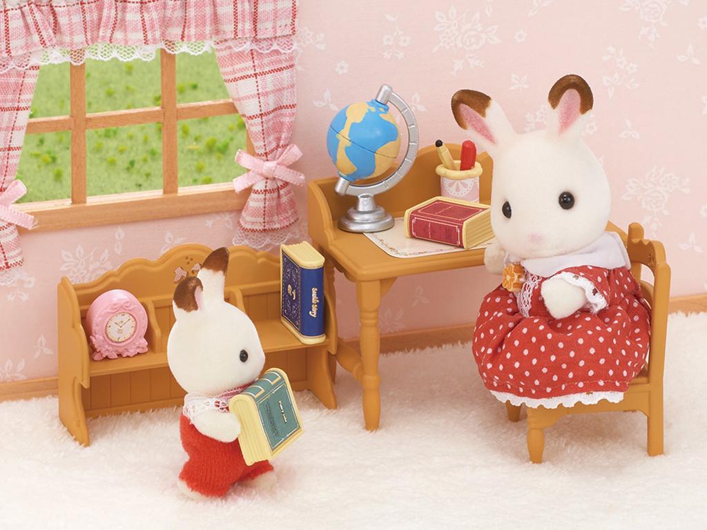 Sylvanian Families Furniture Desk ST Mark Certified Ages Toy Dollhouse Sylvanian Families Epoch EPOCH [Study Set] KA-318 3+ Co., Ltd.