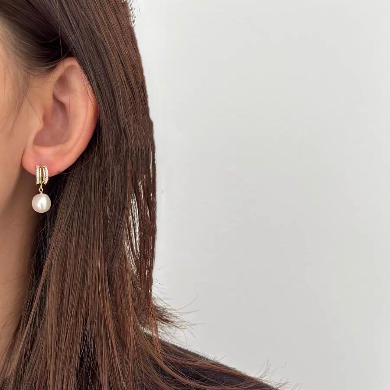 

Delicate shiny small stud earrings natural freshwater real pearl earrings 925 silver needle keshi fashion irregular special-shaped women Silver needle/zircon inlay