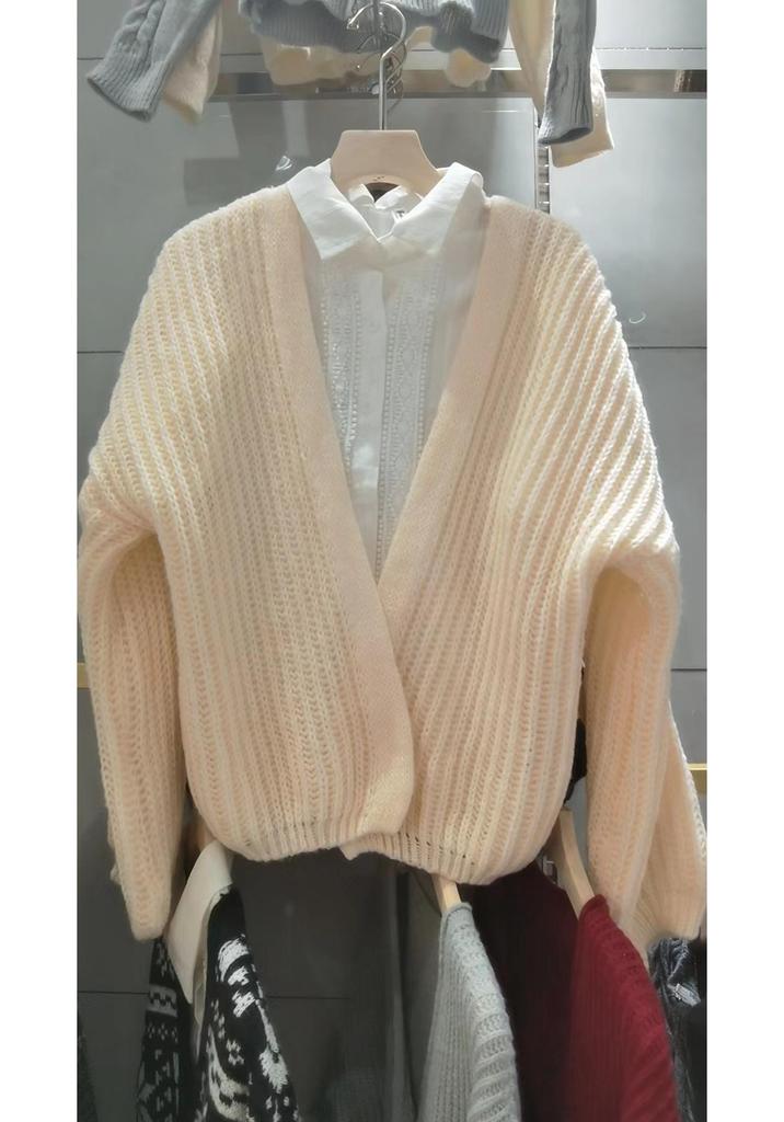 Korean Chic Autumn V-Neck Casual Loose Knit Cardigan with Lantern Sleeves