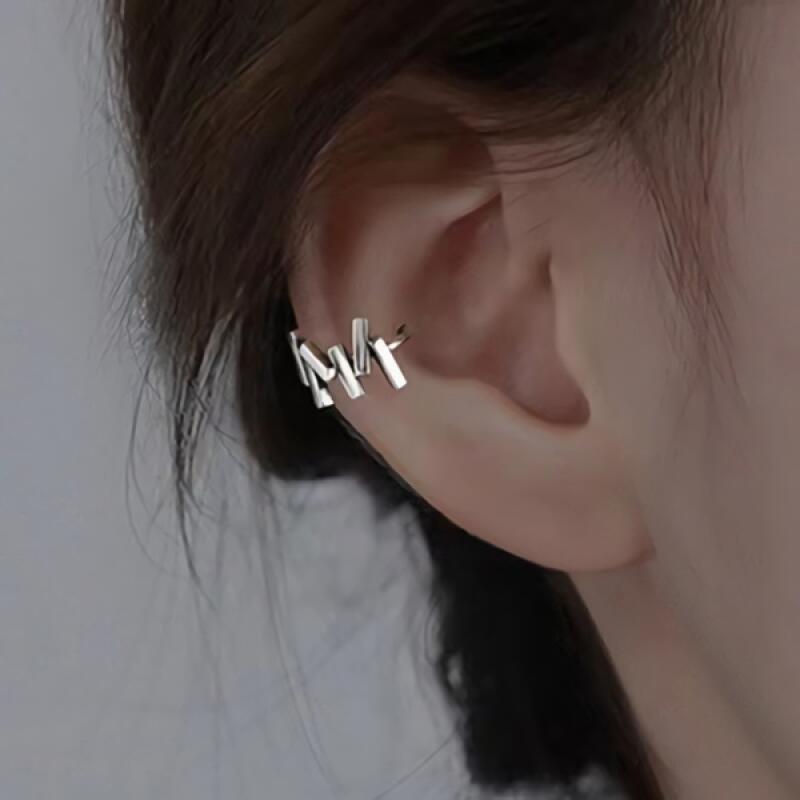 Women's Accessories Domino Twist Silver Ear Cuff