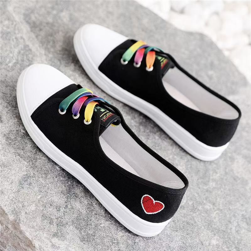 New low-top canvas shoes female student flat casual shoes sports casual board shoes lazy little white shoes