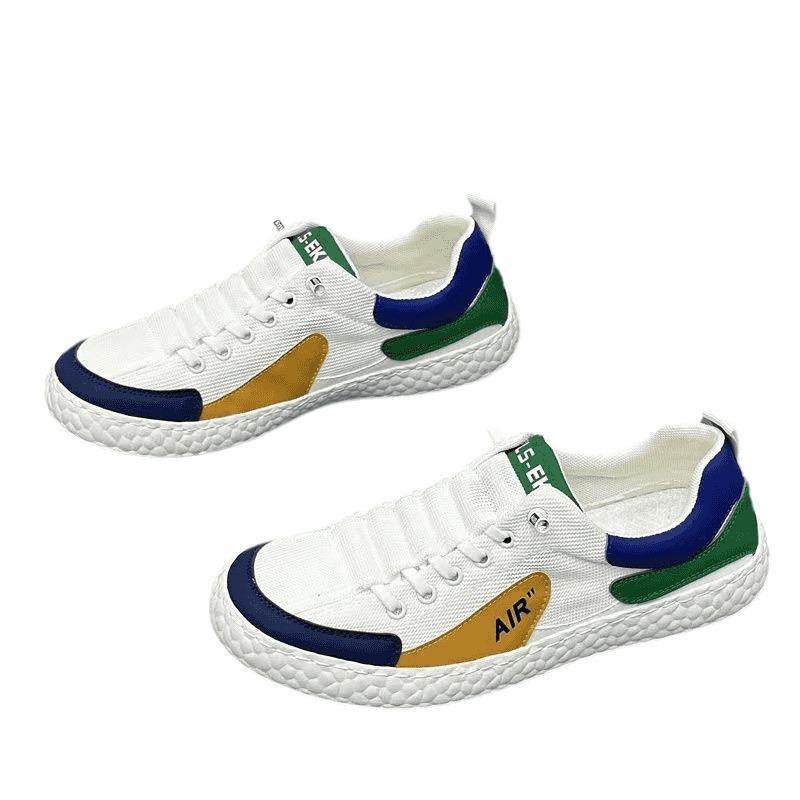 Atmungsaktive Herrenschuhe aus Mesh 2024 Sommer neue lässige Board-Schuhe bequem und vielseitig ein Pedal Slipper trendige kleine weiße Schuhe