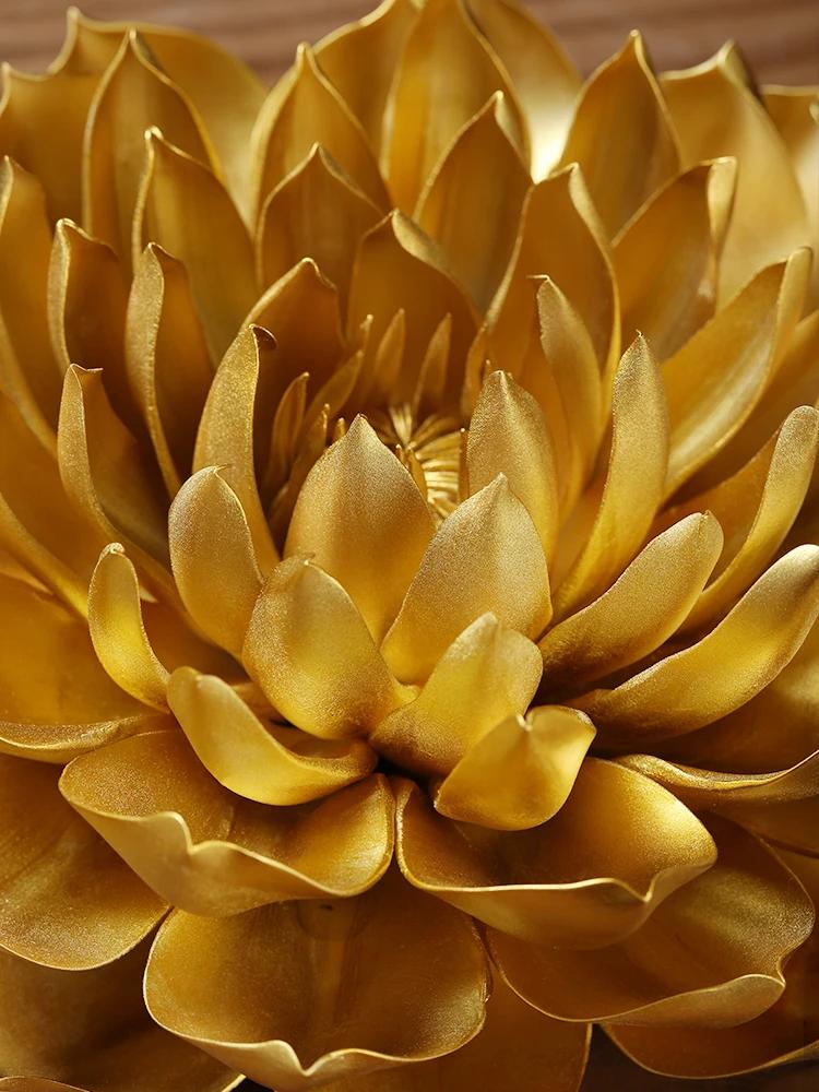 New Chinese Style Handmade Golden Emperor Lotus Figurine for Buddhist Decor with Zen Incense Burner Ceramic Miniatures