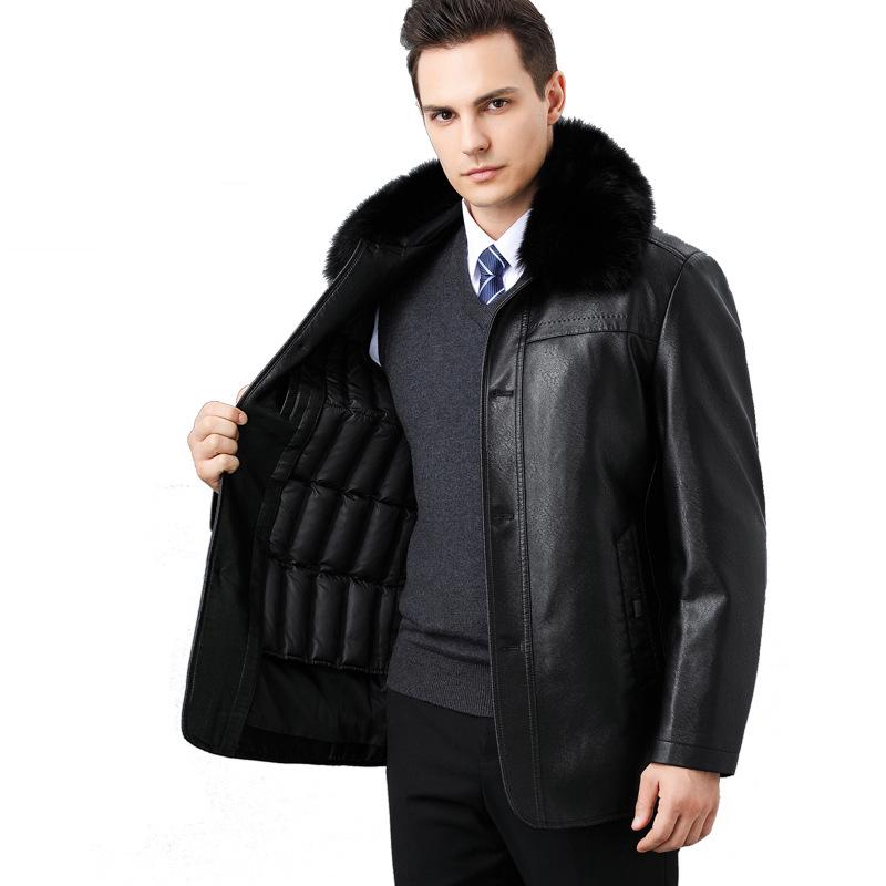 

Мужская зимняя куртка из натуральной кожи со съемным меховым воротником и пуховой подкладкой — идеальный вариант для людей среднего и пожилого возраста. 3XL