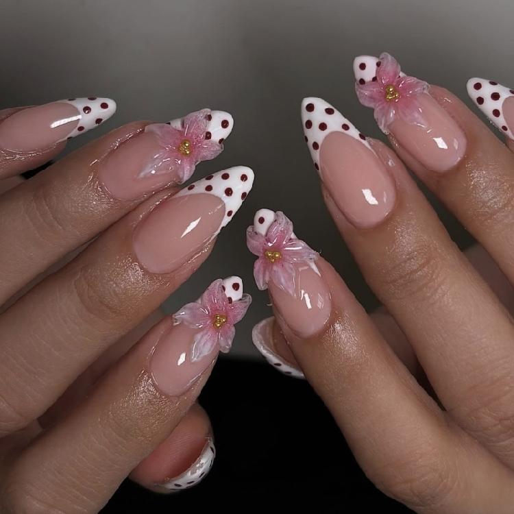 3D Sculpted Flower False Nail ABS Seamlessly Adhesion Long Wear Resistant For Career Women Special Event Pink Manicure