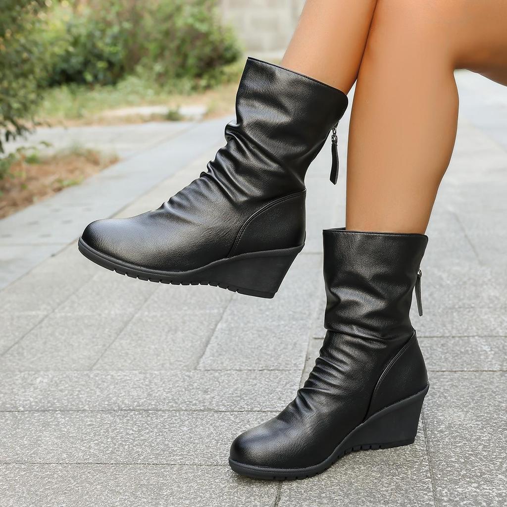 Women's Plus Size Retro Wedge Heel Fleece Lined Boots with Pointed Toe and Back Zipper - Autumn/Winter Style