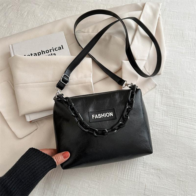 Korean Style Messenger Bag 2024 Single Shoulder Bag Women s Bag Fashion Texture Simple Commuter Chain Small Square Bag Street Trend Black чёрный