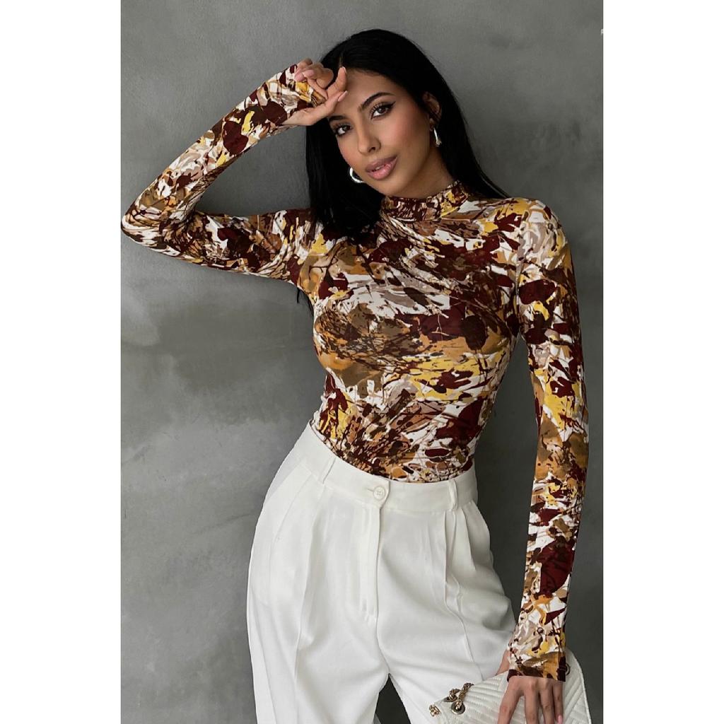 Schwarzer Damen-Body mit Fingerdetail