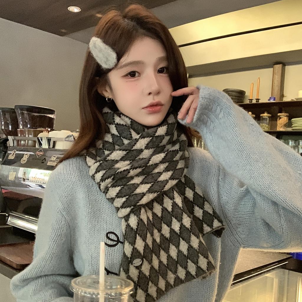 Classic rhombus plaid blended scarf women's winter Korean atmosphere versatile warm wool knitted scarf
