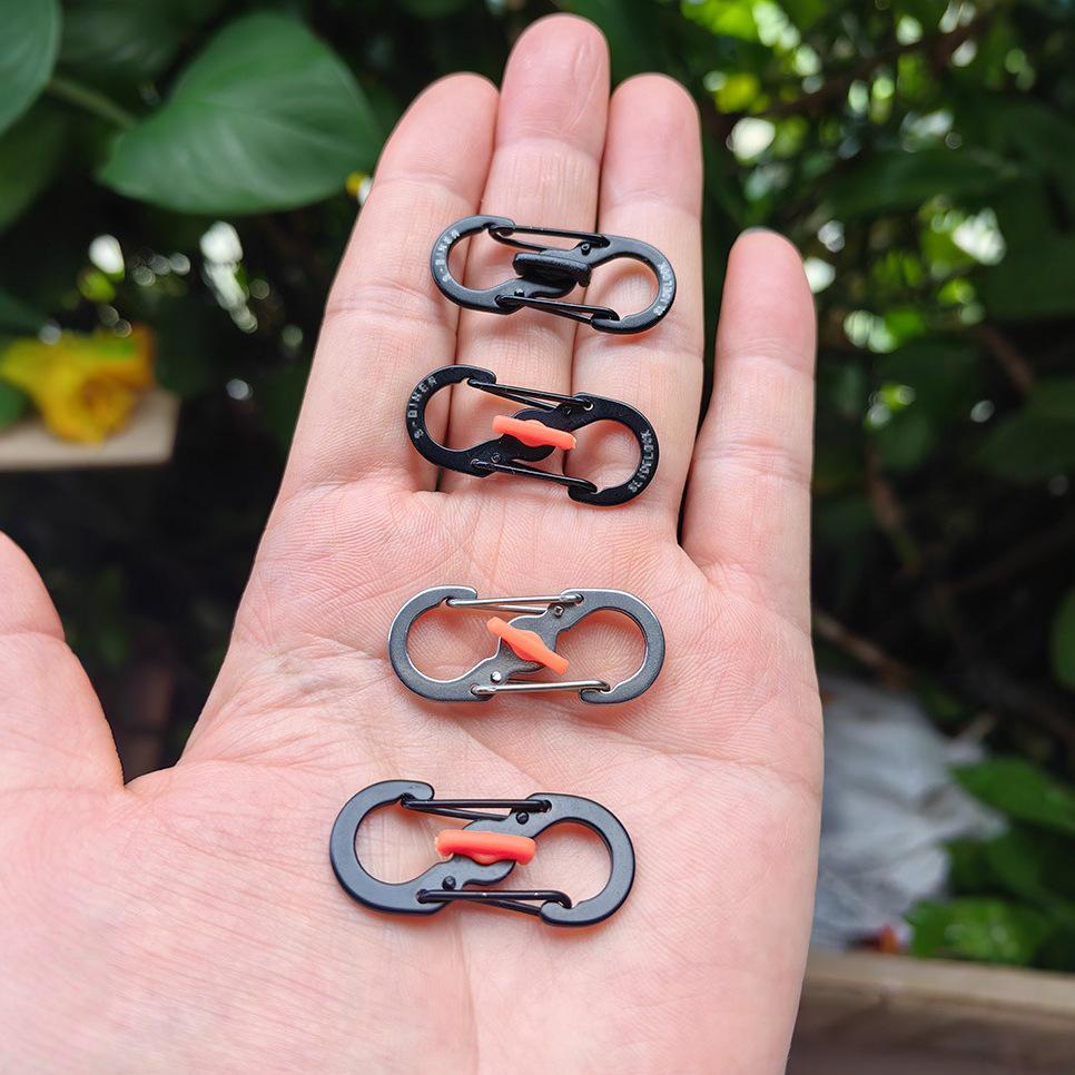 8-Shaped Locking Stainless Steel Quick-Release Anti-Theft Keychain & Water Bottle Backpack Buckle