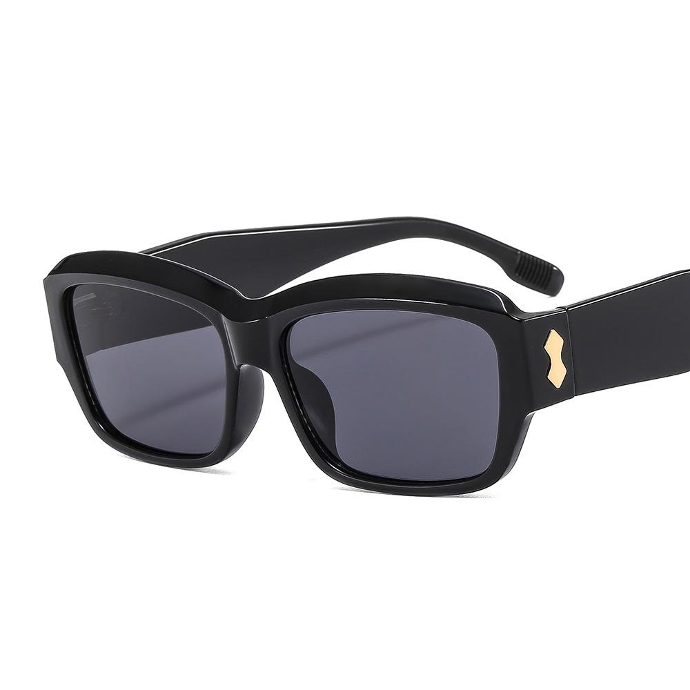 Small Square Sunglasses Women Men Vintage Retro UV400 Rectangle Sun Glasses Travel Shades Gafas De Sol Lunette Soleil Femme