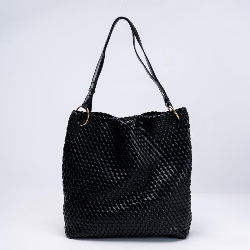 New Large Capacity Hand-woven Bag Versatile Shoulder Bag Commuter Tote Bag High-end Sense Handbag for Women