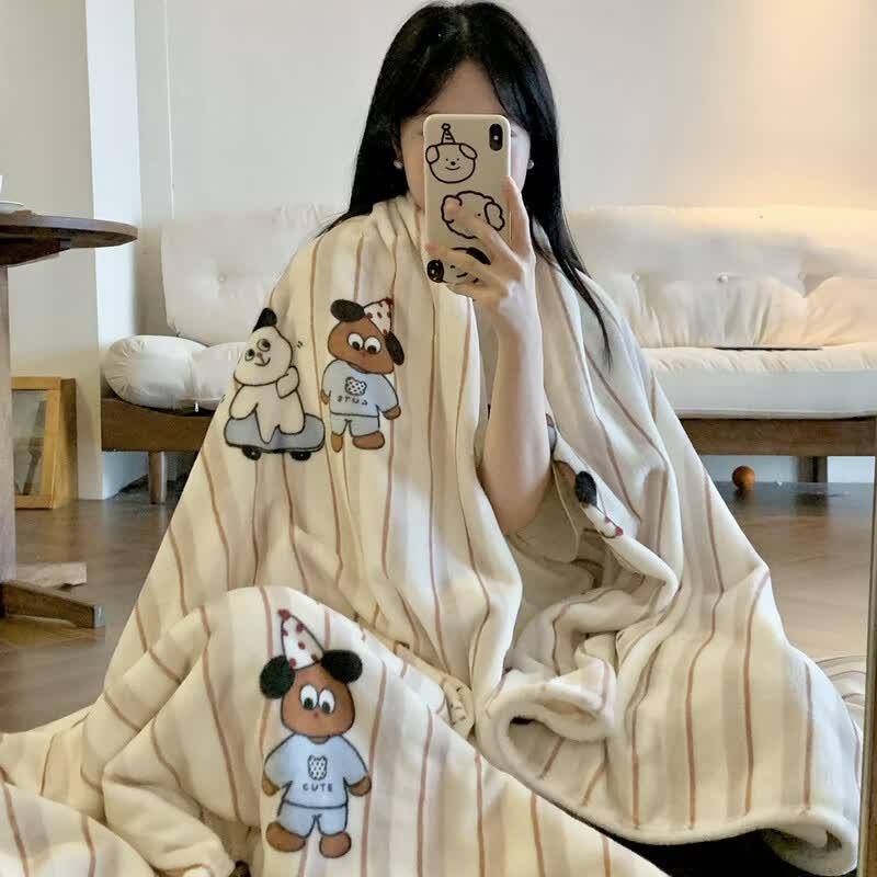 Yuanzhiwei Plush Travel & Nap Blanket Let s Play Together