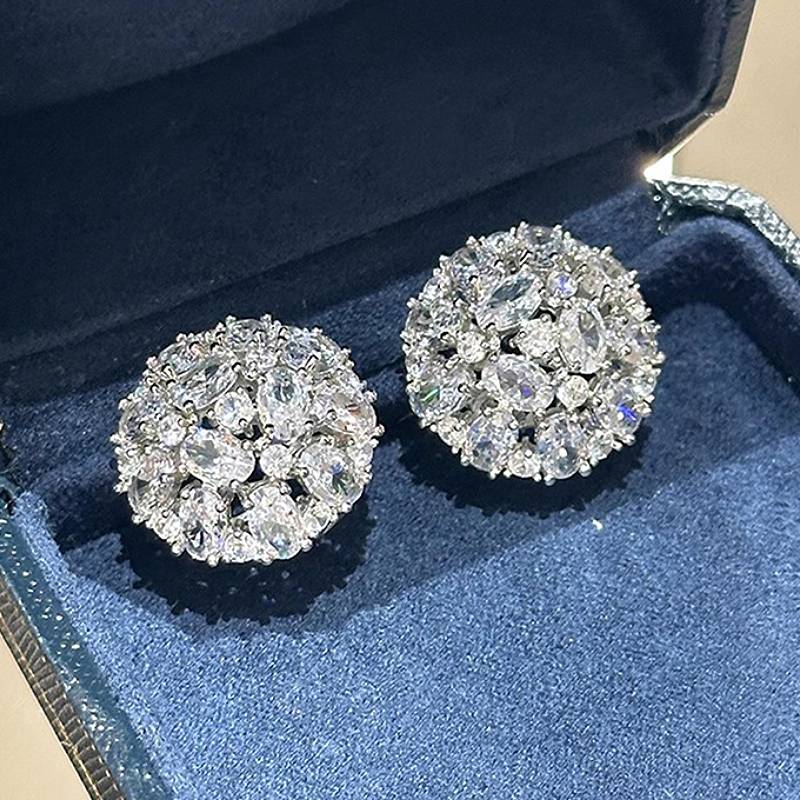

Huitan Aesthetic Bouquet Design Women Stud Earrings Full Sparkling Round CZ Elegant Wedding Engagement Accessories Chic Zircon