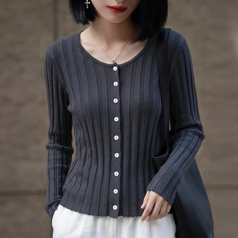 2026 Autumn Women's Round Neck Knit Cardigan Sweater Korean Style Button-Up Outerwear Top
