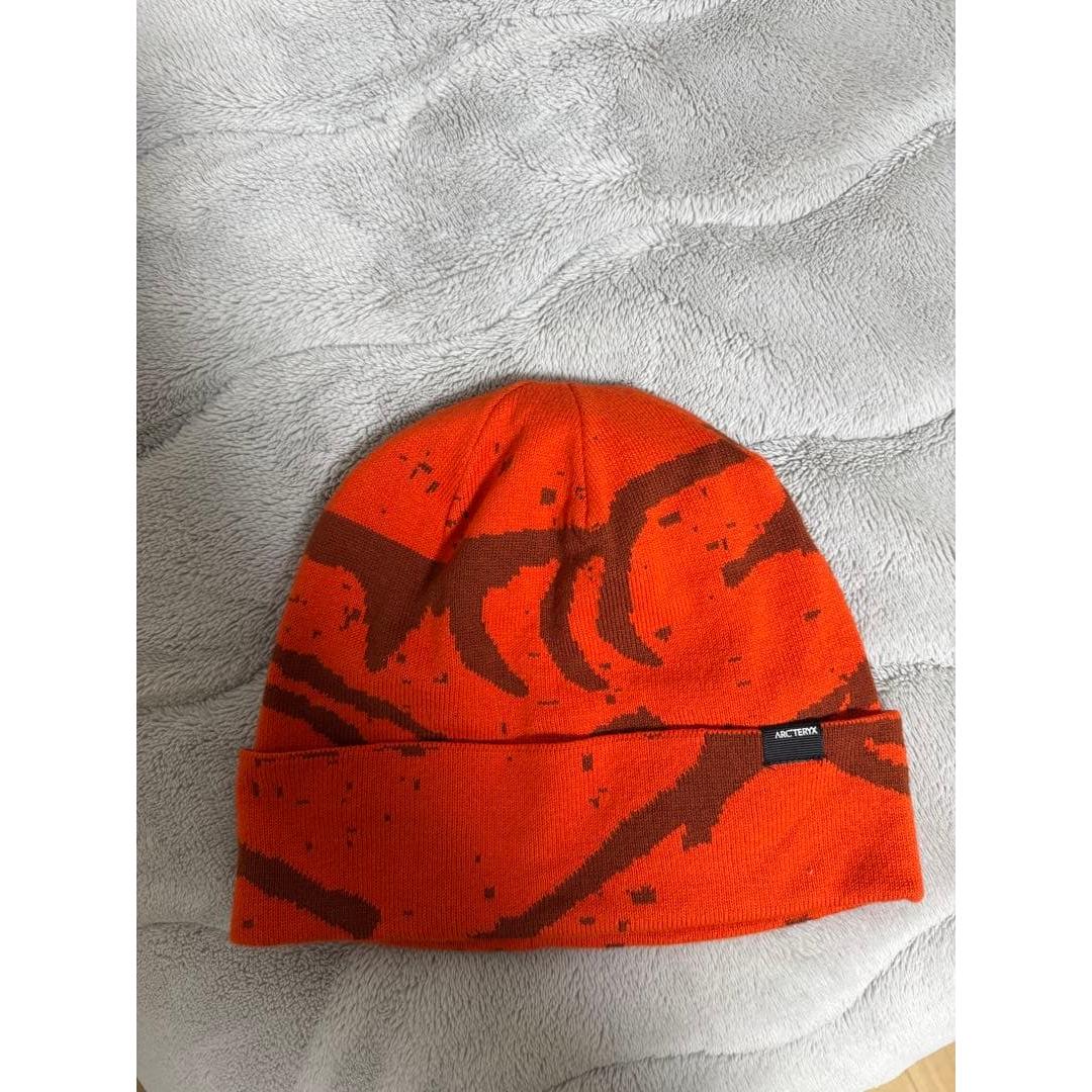 Used arcteryx knit hat